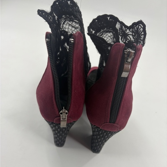 Elegant Lace-Trimmed Burgundy Ankle Boots - Picture 7 of 9